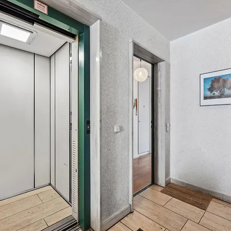 Traber 1 Sz Balkon Parkplatz & Sehr Ruhig Apartment Leipzig